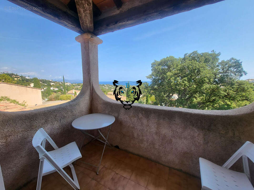 Maison à LES ISSAMBRES