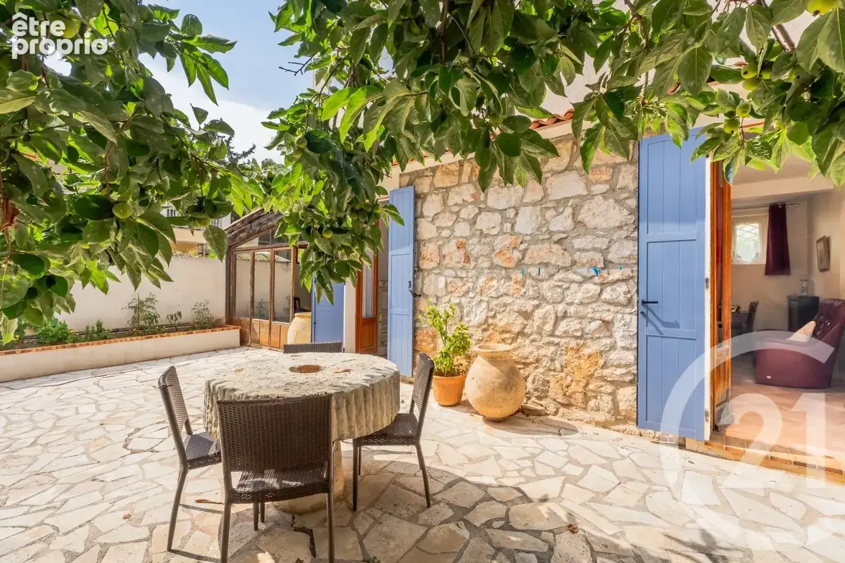 Maison 130 m² à Saint-Jean-Cap-Ferrat  - photo 2