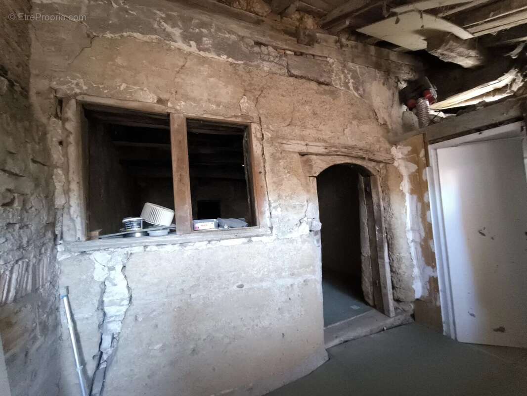 Maison à SAINT-DIDIER-SUR-CHALARONNE