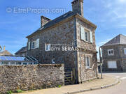 Maison à JOUE-DU-BOIS