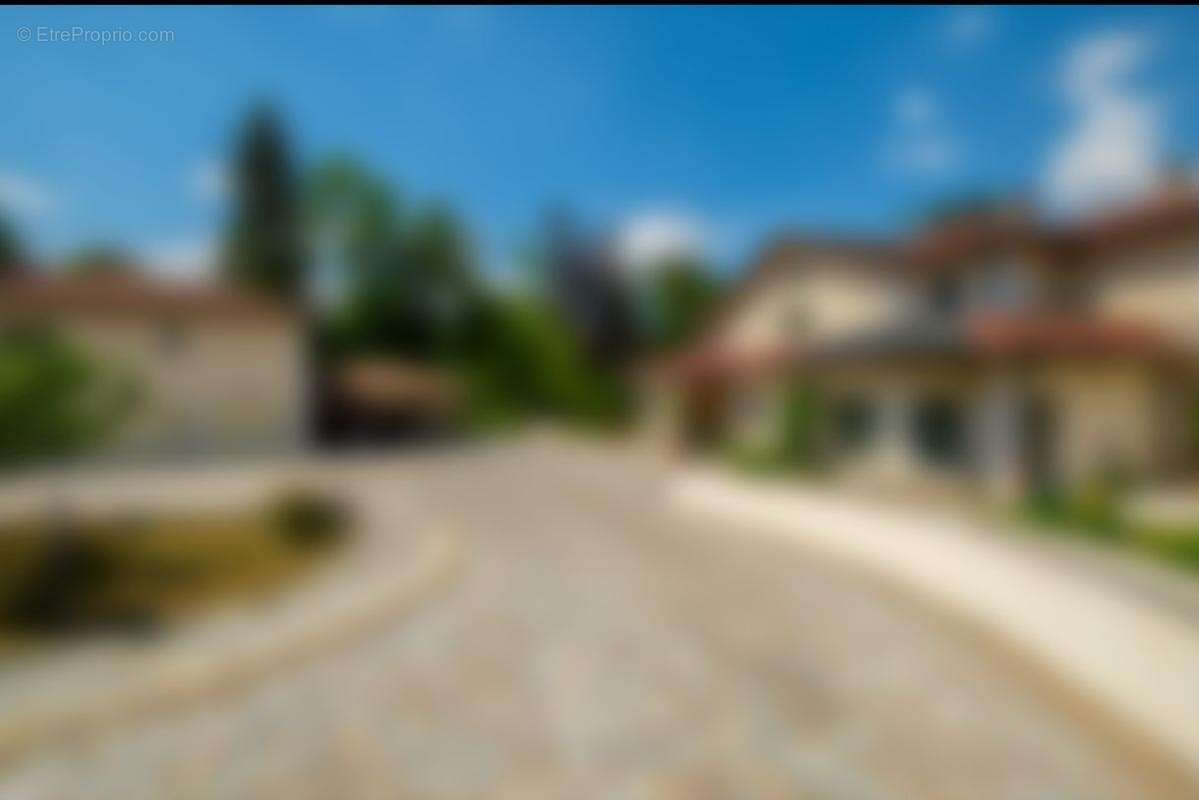 Maison à CHENS-SUR-LEMAN