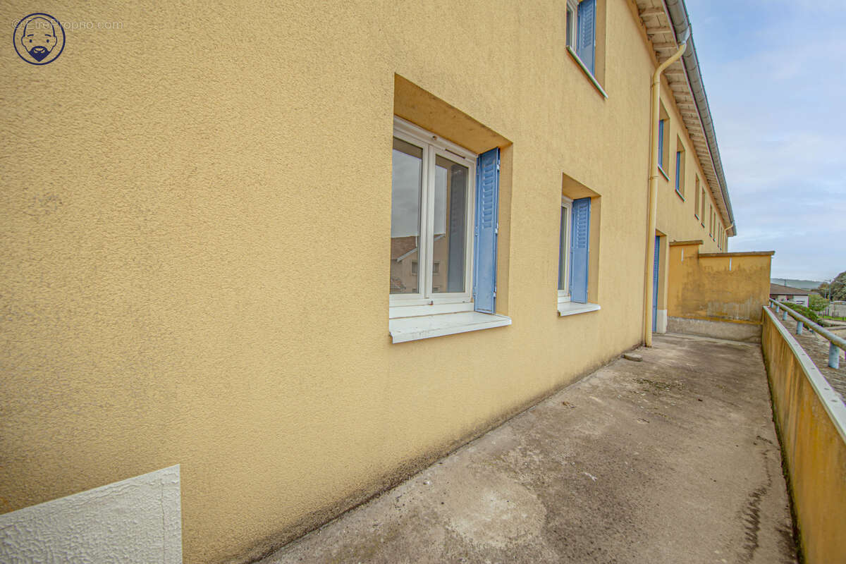 Appartement à VAUCOULEURS