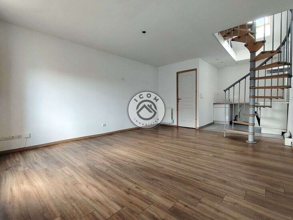 Ensemble immobilier - photo 3