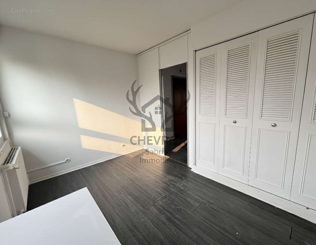 Appartement 4 Pièces - 81 m2 - photo 2