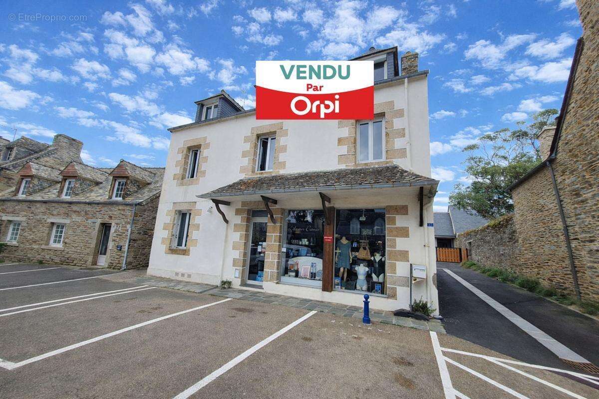 Maison à LOCQUIREC