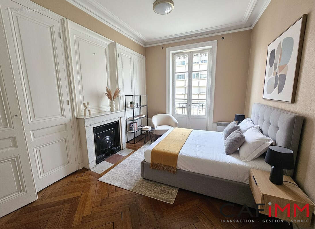 Appartement à VILLEURBANNE