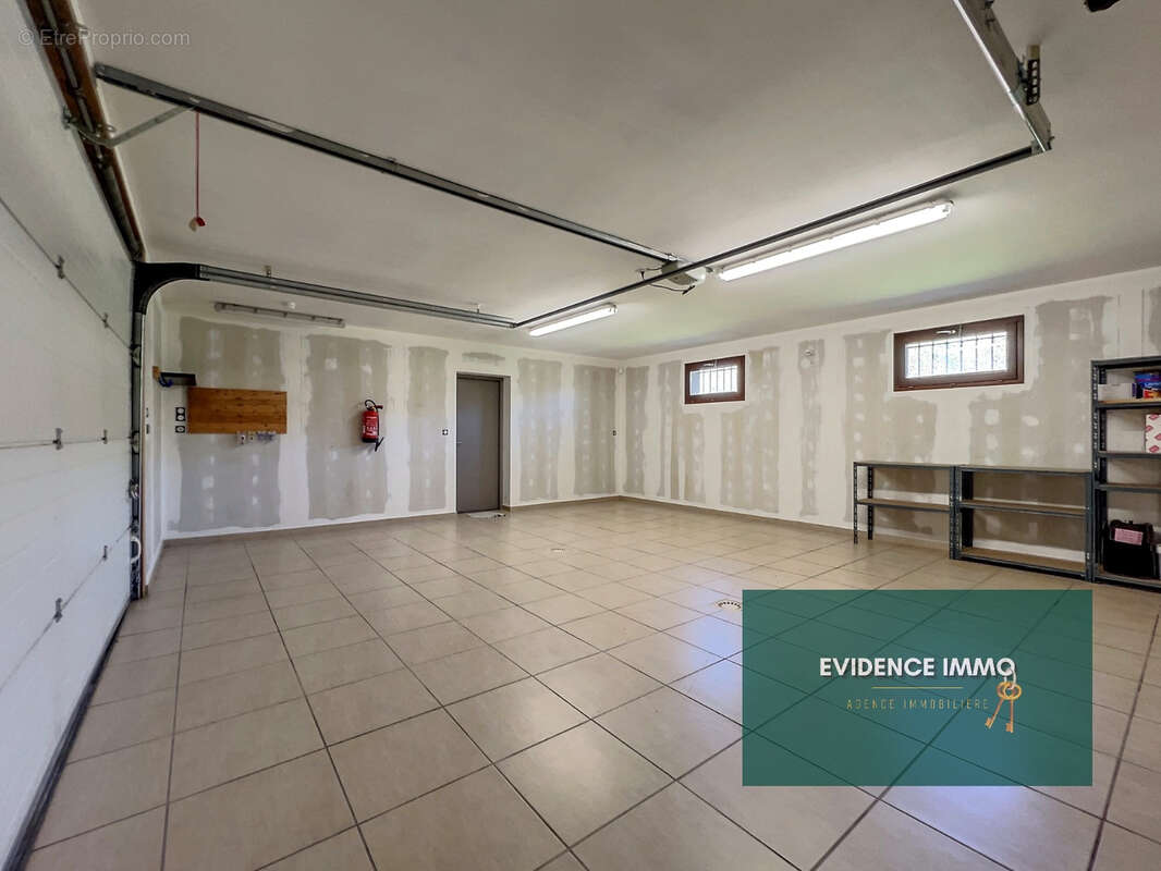 Maison à CHEZENEUVE