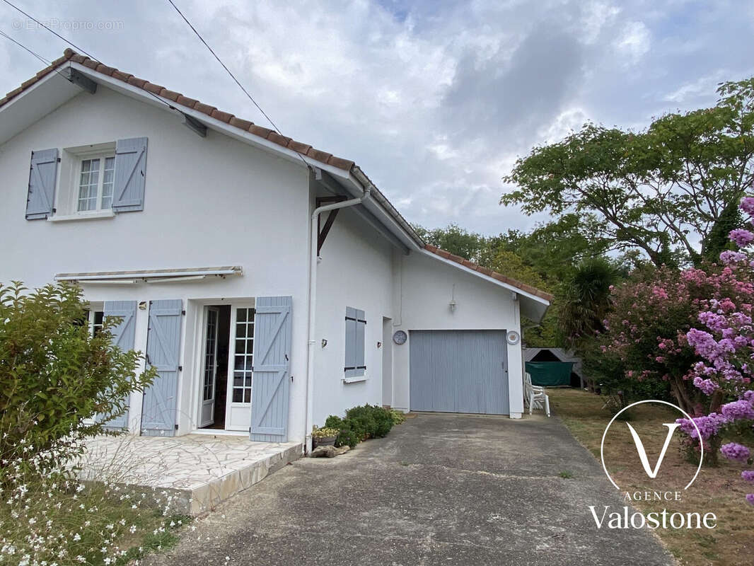 Maison 95 m² à Hagetmau  - photo 8