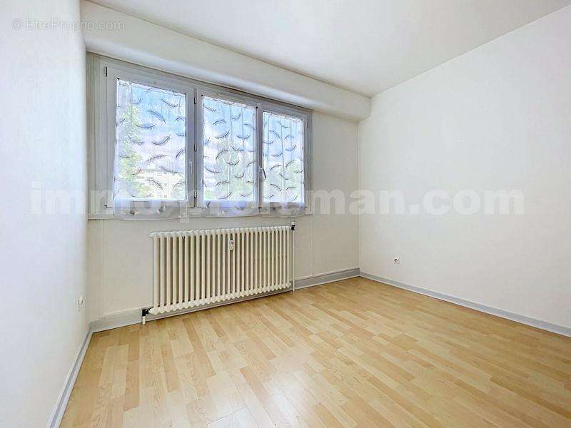 Appartement_T3_Annemasse_Genève_Ceva_tramway_Suisse_investissement_hyper_centre_Séjour_ - Appartement à ANNEMASSE