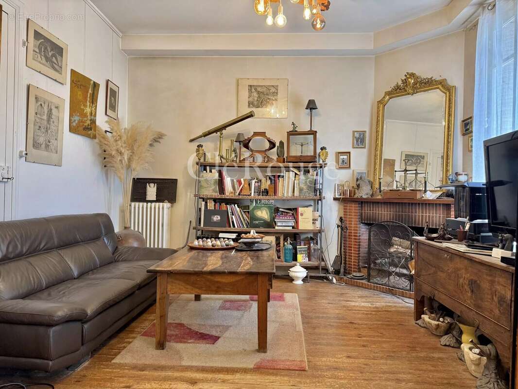 Proche de St-Foy-la-Grande - Magnifique propriété de charme de 5 chambres - photo 5