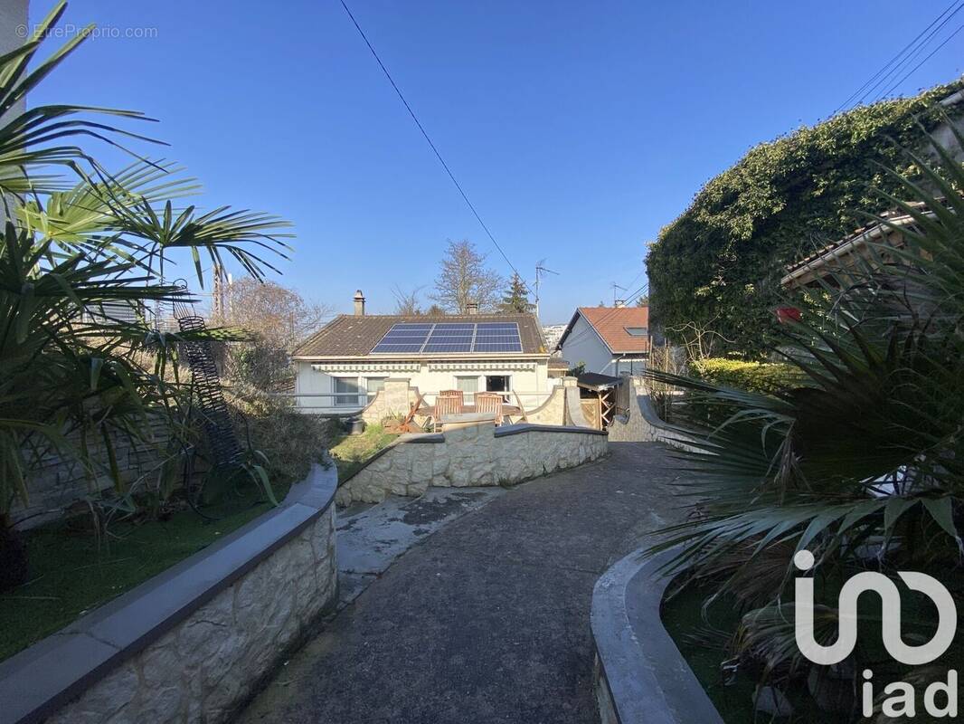 Photo 1 - Maison à MASSY