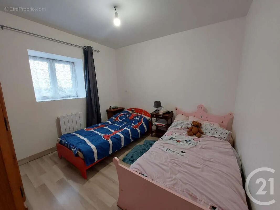 Maison à SOUGERES-EN-PUISAYE