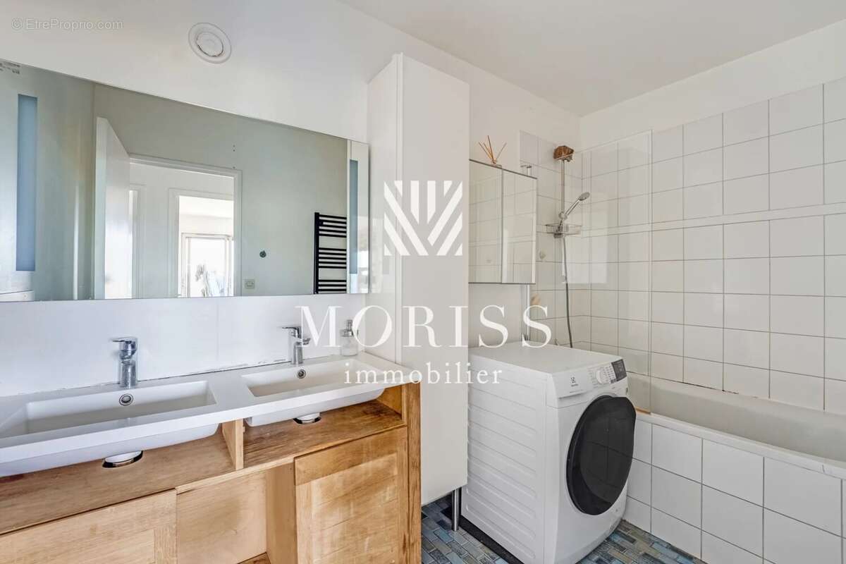 Appartement à PARIS-14E