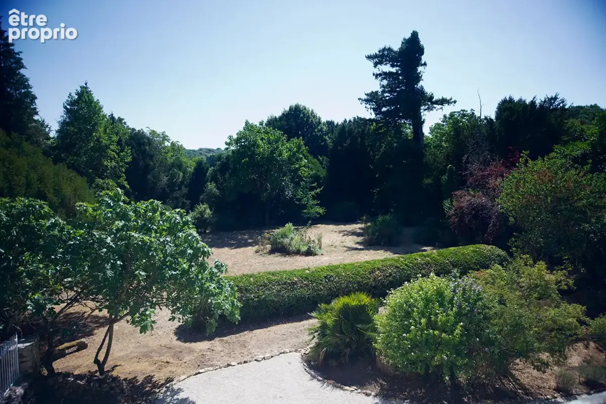 Propriété de caractère exceptionnelle avec dépendances, piscine et 3,5 hectares - photo 21