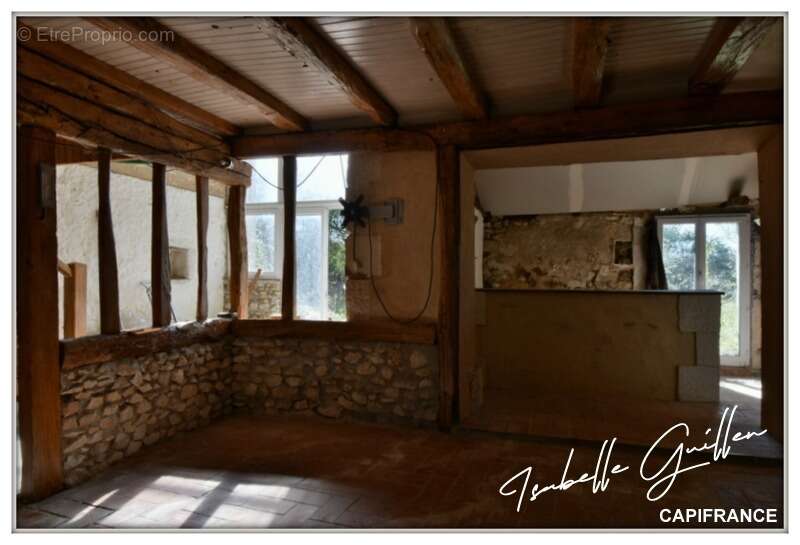 Maison à vendre 6 pièces TOUCHAY (18) - photo 9