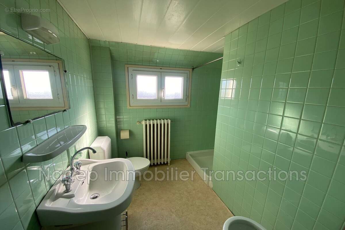 Appartement 200 m² à Vichy  - photo 6