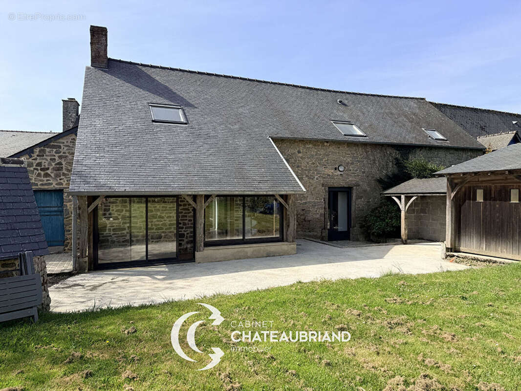 Maison à SAINT-LEGER-DES-PRES