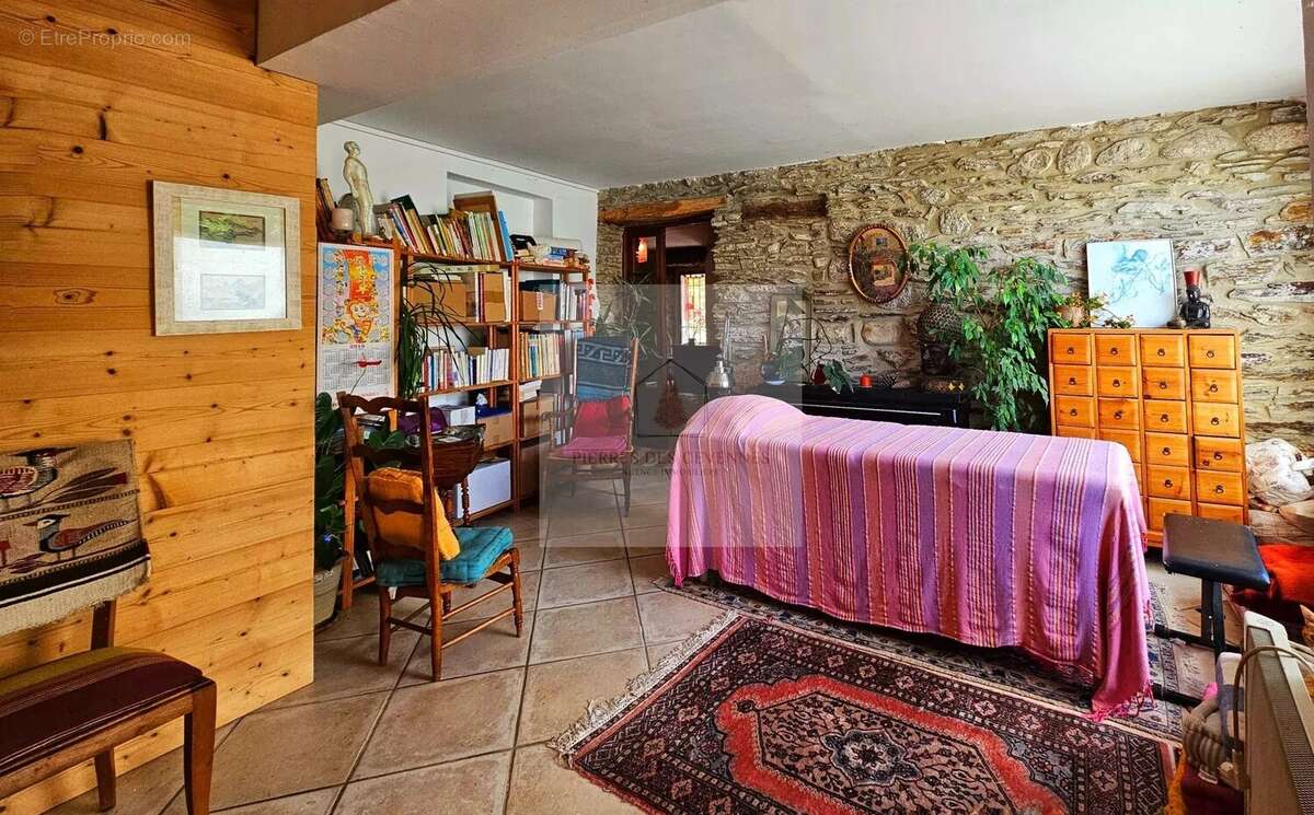 Maison à CHAMBORIGAUD