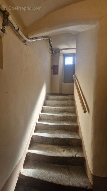 Appartement à CORTE