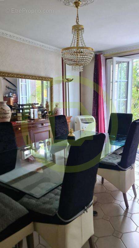 Maison à VILLENEUVE-SAINT-GEORGES