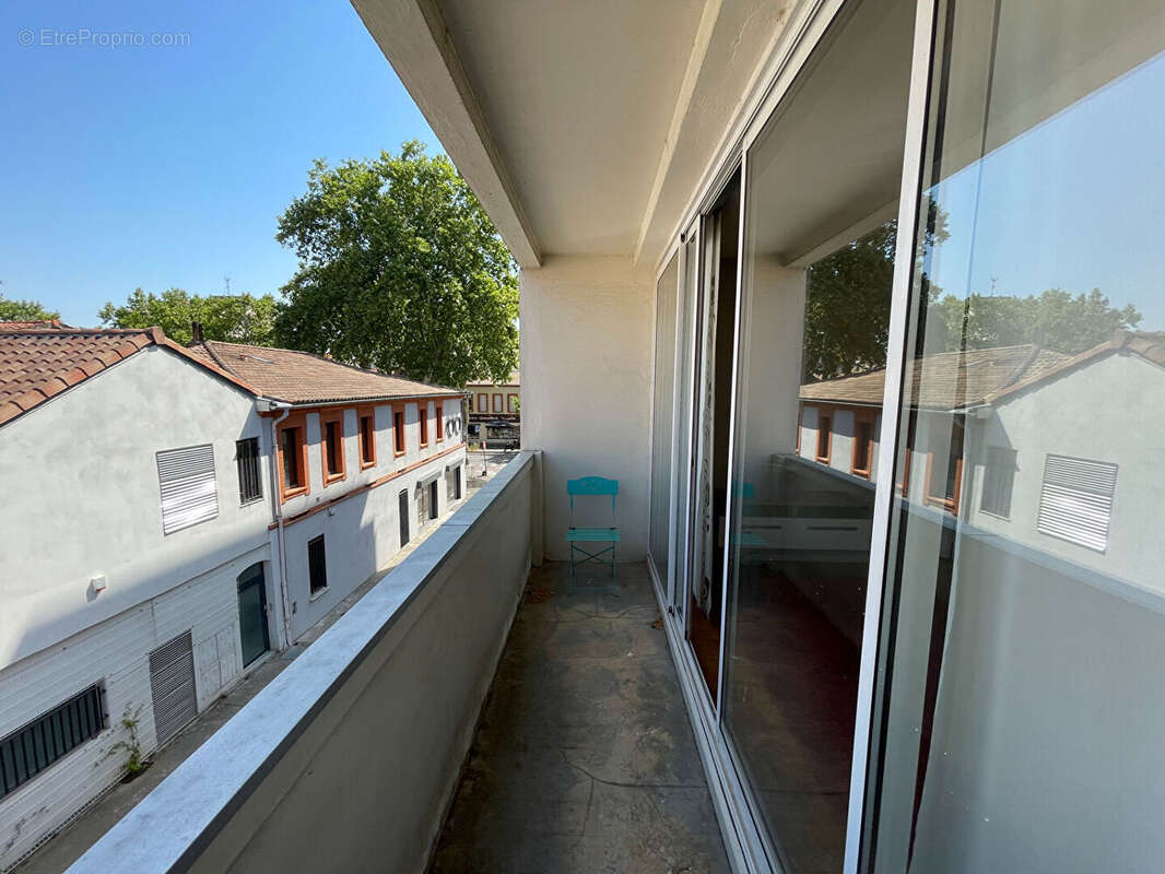 Proche métro / gare Saint-Agne, Toulouse - Appartement 3 pièces à vendre au dernier étage - photo 3