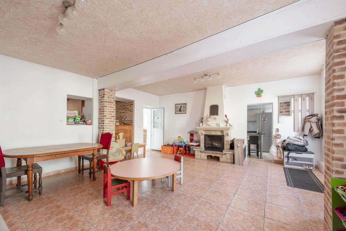 Maison à MITRY-MORY