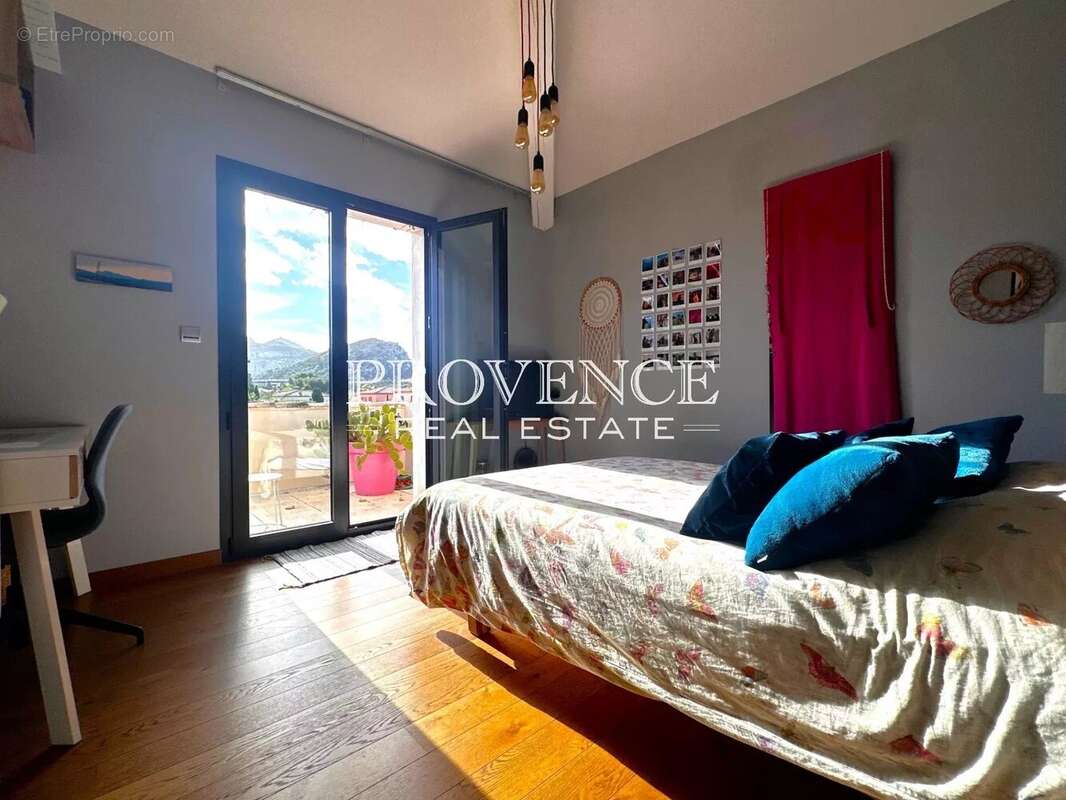 Maison à MARSEILLE-9E