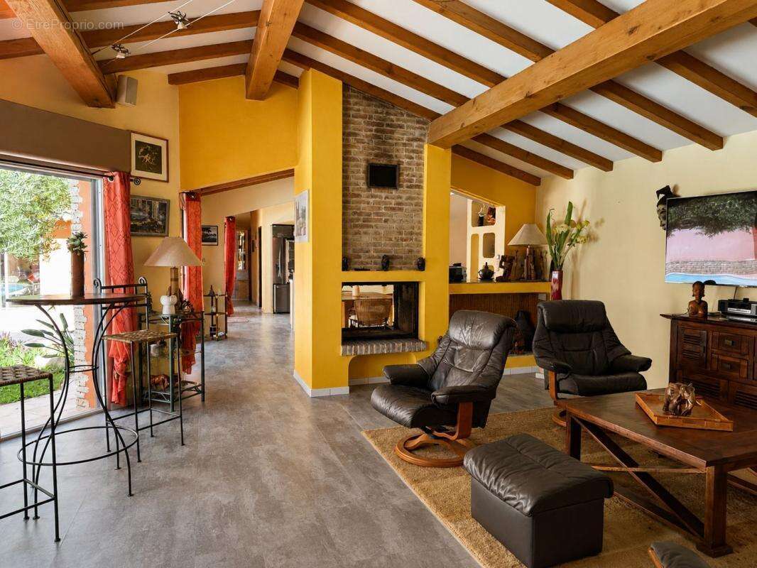 Maison d’architecte de 133 m² avec piscine chauffée - photo 3
