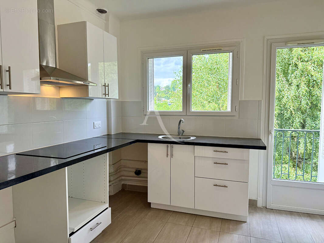 Appartement à CHAVILLE