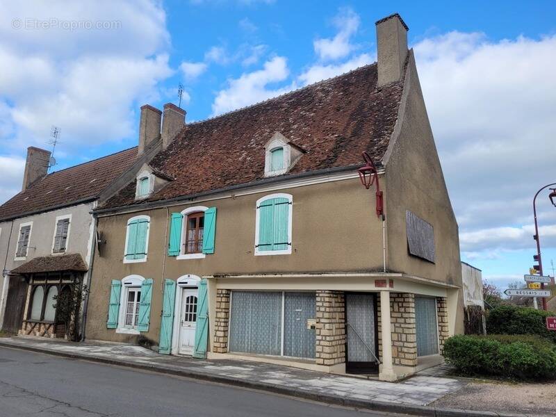 Maison à VALIGNY