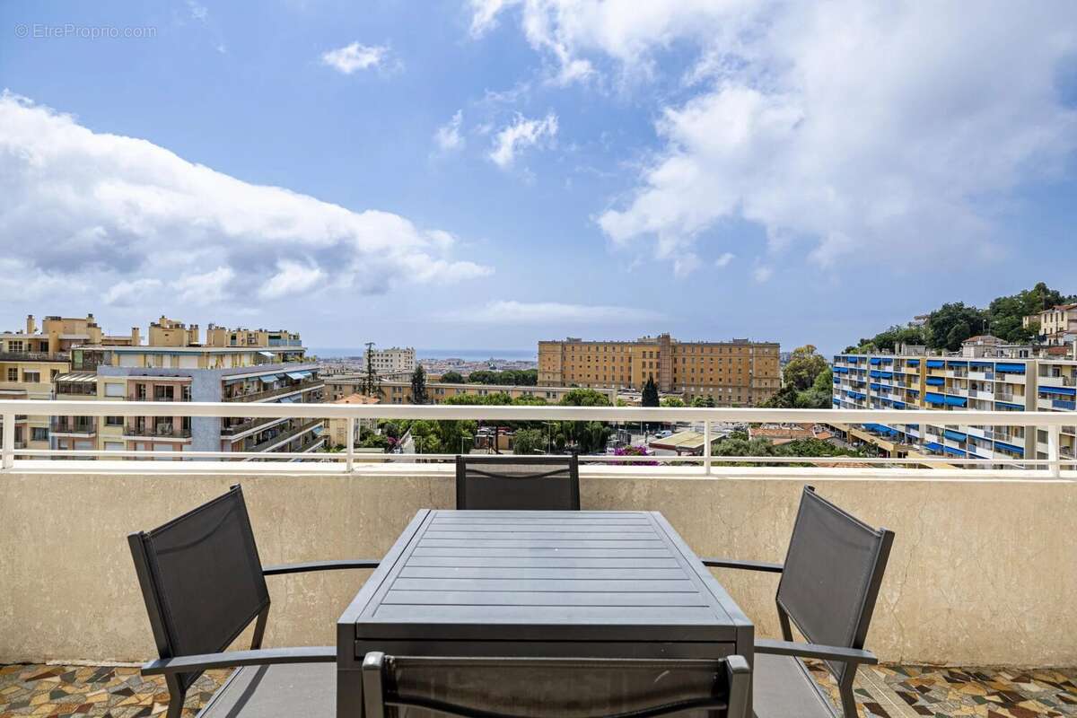 Nice – Parc Impérial – Magnifique 4 pièces rénové, dernier étage avec terrasses et vue mer - photo 16