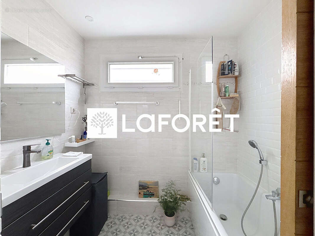 Maison à MOISSY-CRAMAYEL