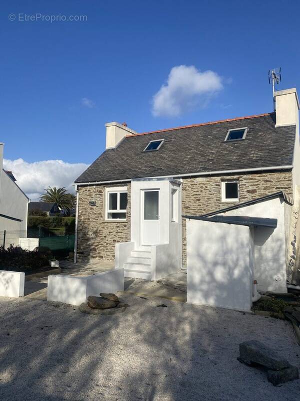 Maison à PLOUGONVELIN