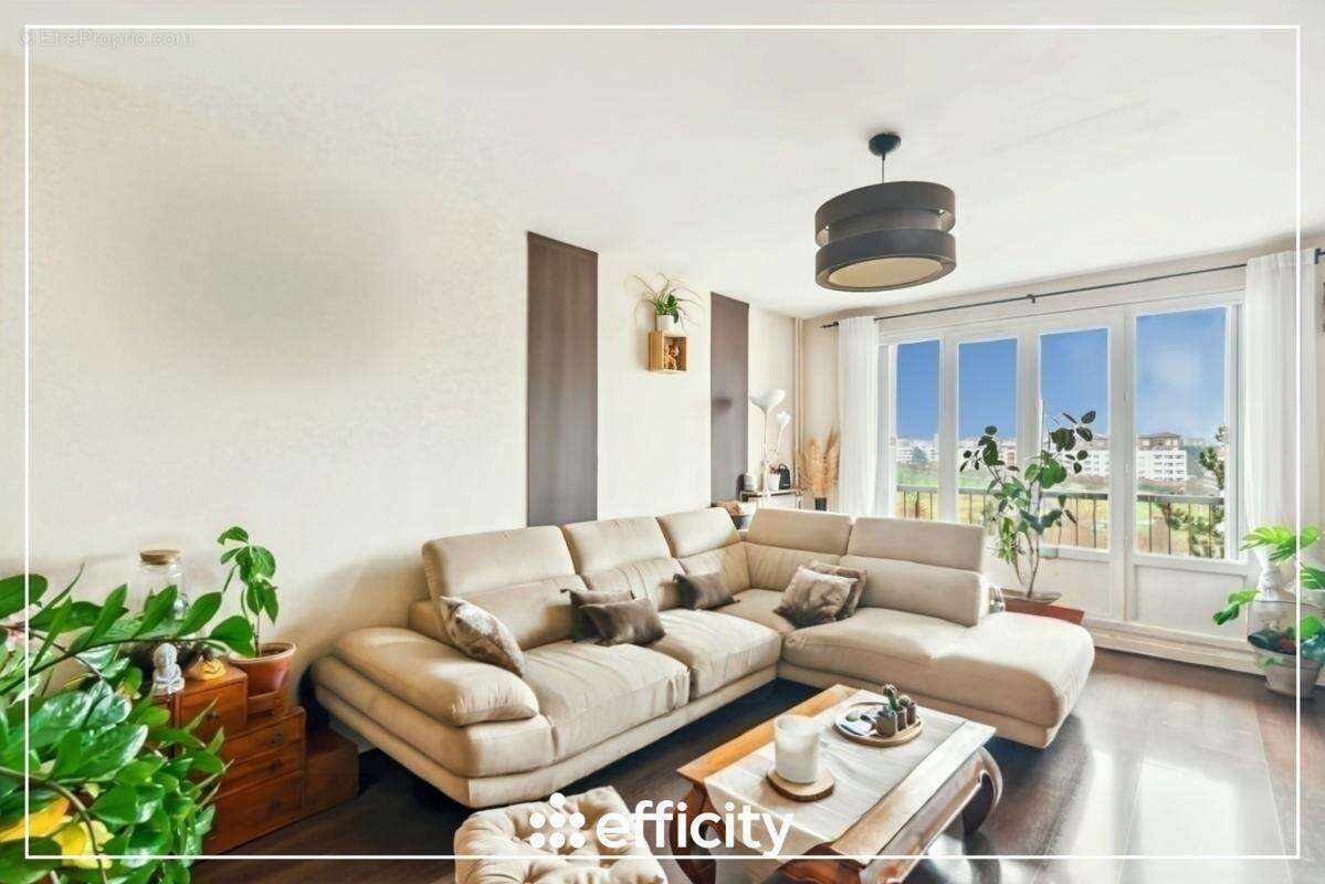 Appartement à NEUILLY-SUR-MARNE