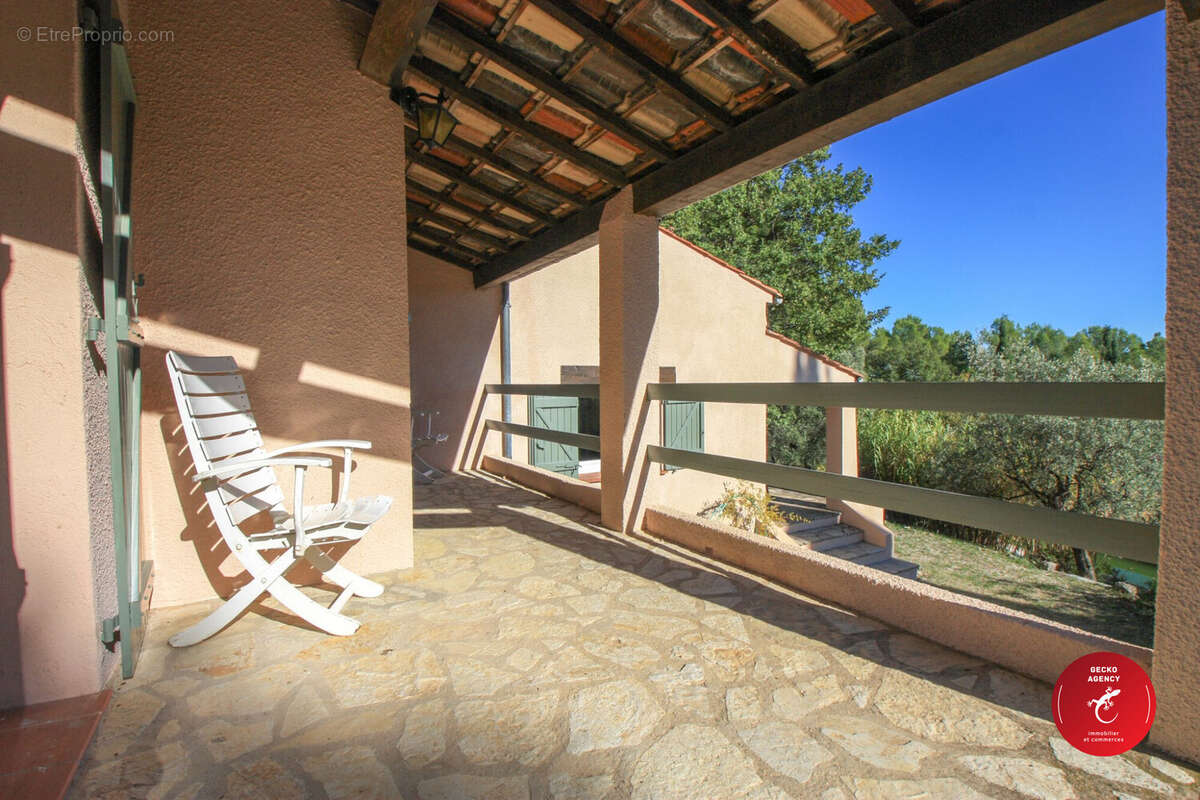 Maison à FIGANIERES