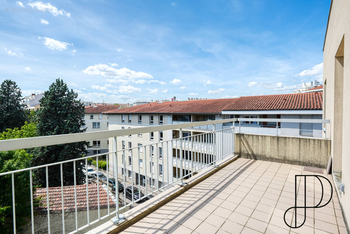 Appartement à LYON-3E
