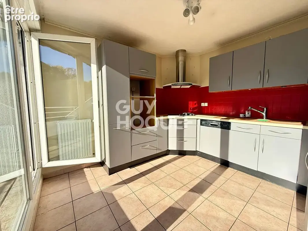 Appartement Chambéry 4 pièces centre ville de 100.80 m2 - photo 5