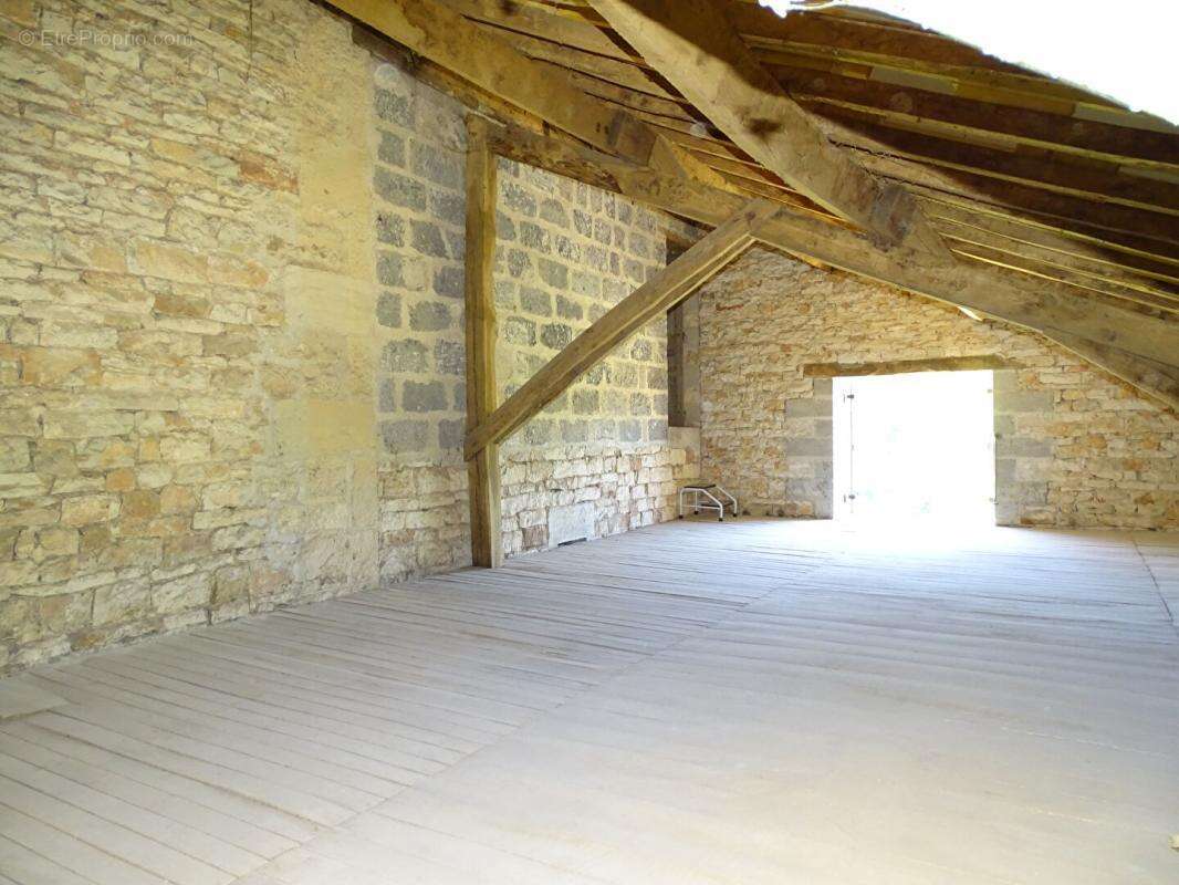 Maison Sainte Orse 4 pièce(s) 195 m2 - photo 6