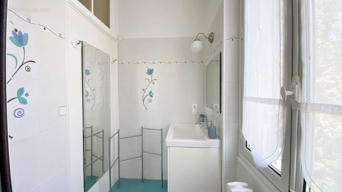 Maison à SAINT-JULIEN-EN-BORN