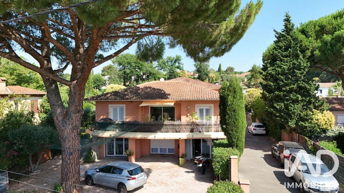 Maison 151 m² à Frejus  - photo 2