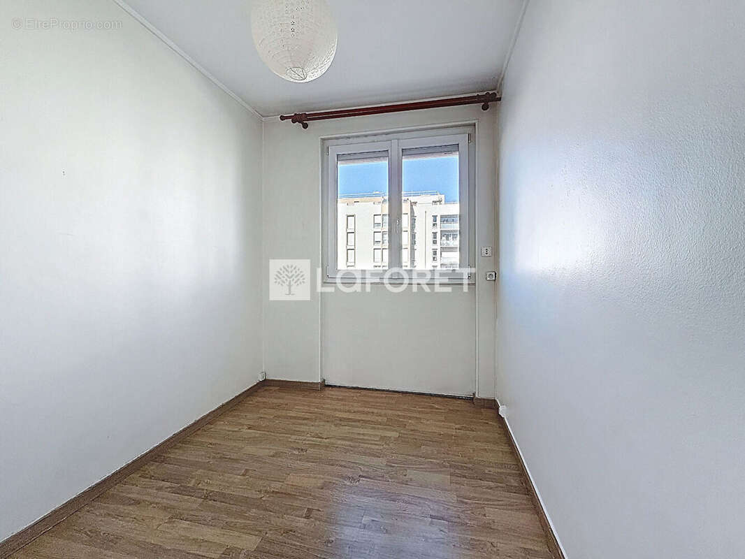 Appartement à BOURG-LA-REINE