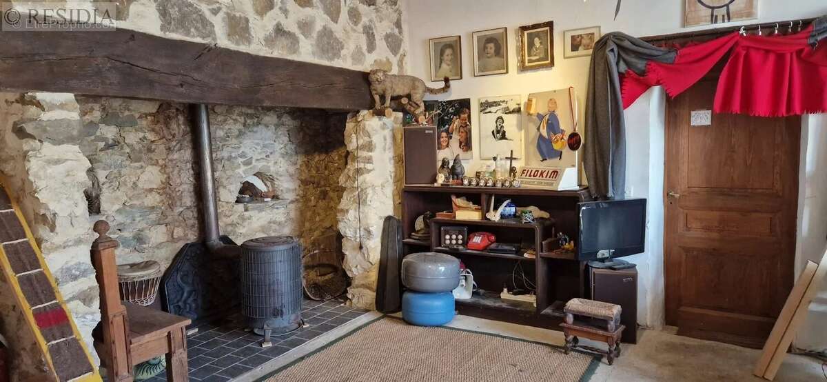 Maison à VOVRAY-EN-BORNES