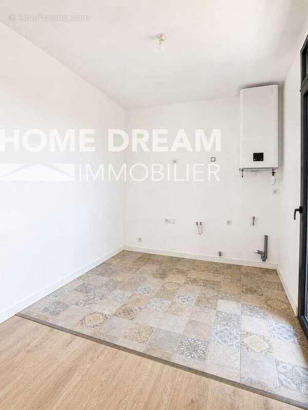 Appartement 40 m² à Toulon  - photo 7