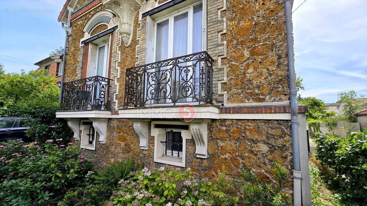 Maison à LIVRY-GARGAN