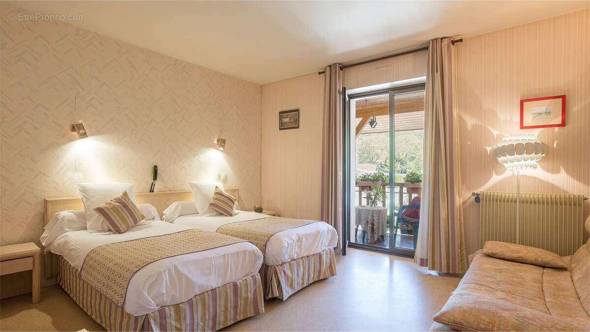 Maison à EVOSGES