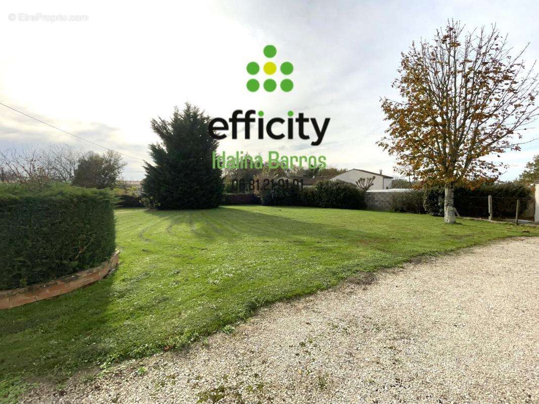 Maison à SAINT-BRIS-DES-BOIS