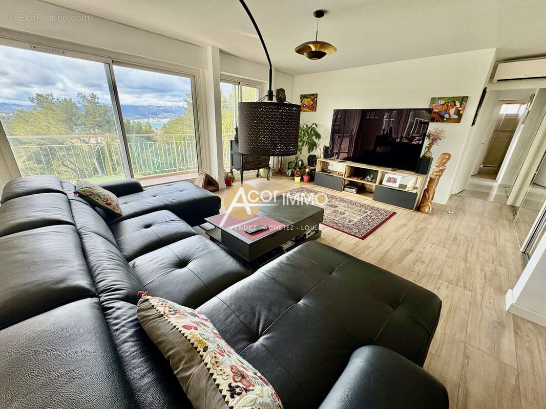 Appartement à SAINT-MANDRIER-SUR-MER