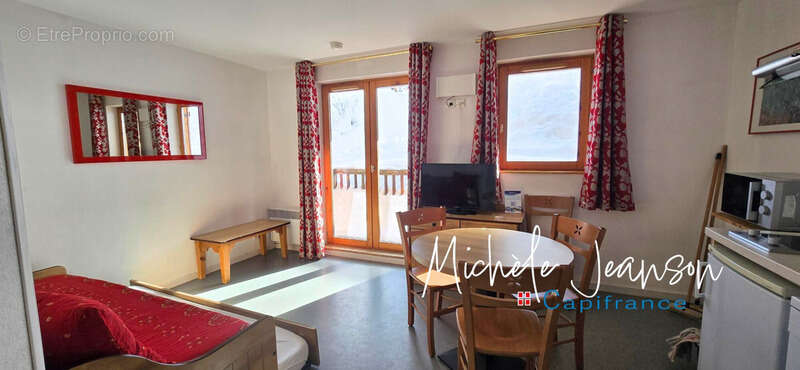 Appartement à SAINT-FRANCOIS-LONGCHAMP