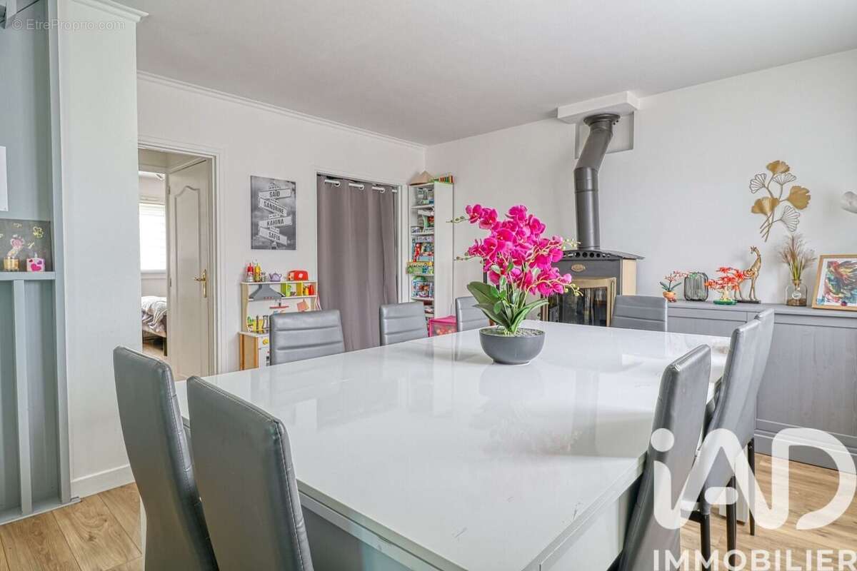 Photo 5 - Maison à PIERRELAYE