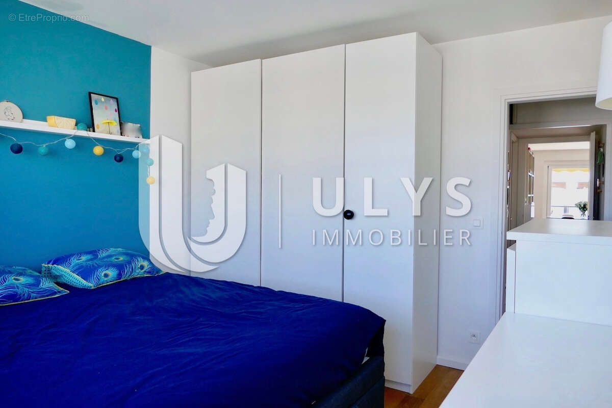 Appartement à PARIS-14E